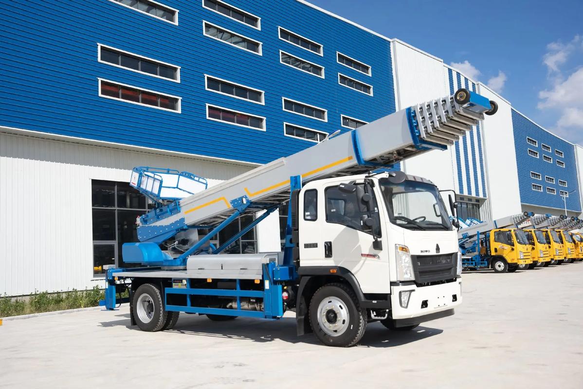 广汉出租云梯车高空作业车 建筑垃圾搬运